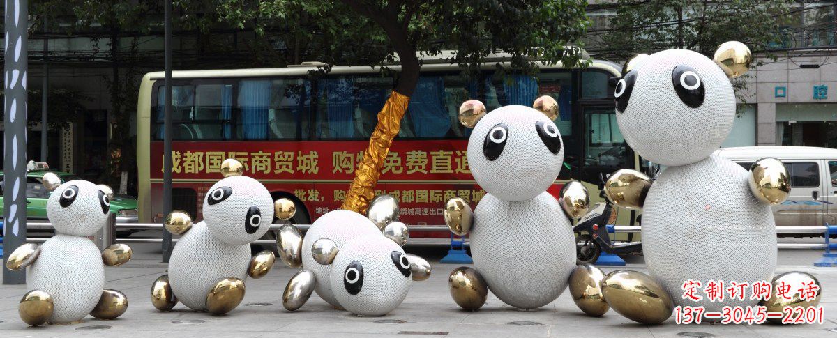 鹤壁中领雕塑:优雅的不锈钢抽象熊猫雕塑