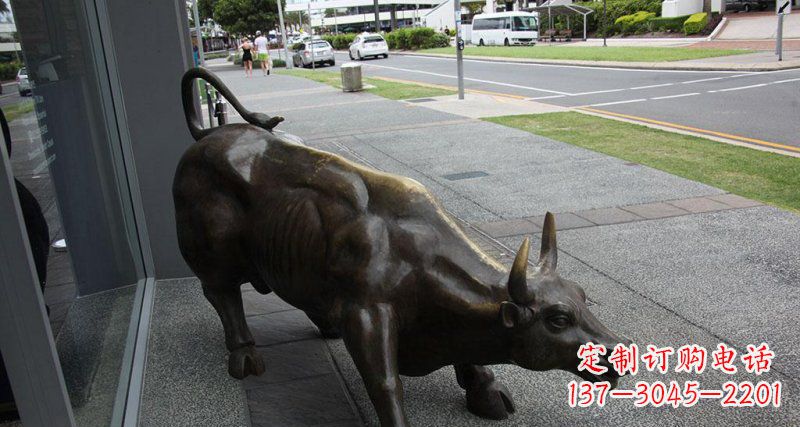 鹤壁街边牛动物铜雕
