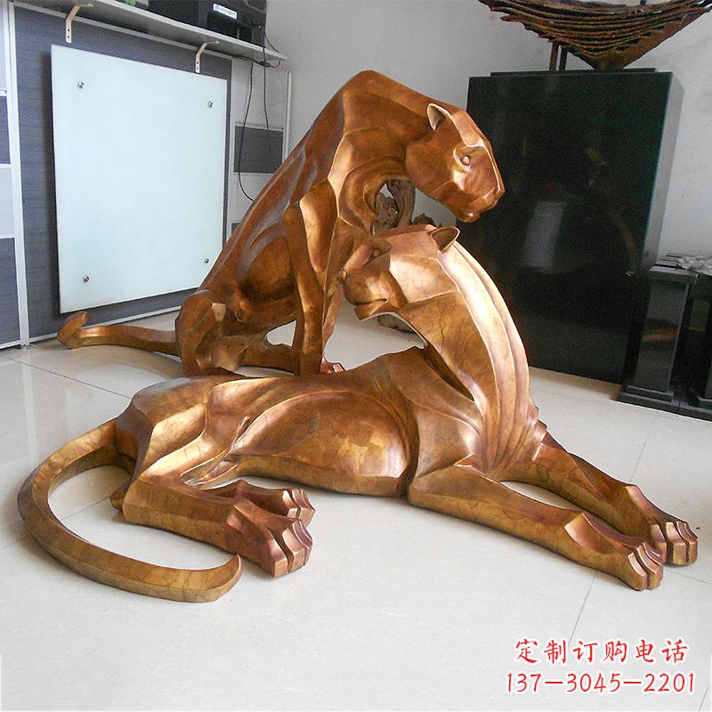 鹤壁草坪广场商场十二生肖铜雕豹塑