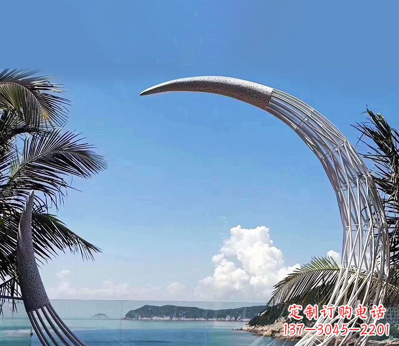 鹤壁无比耀眼的不锈钢月亮雕塑