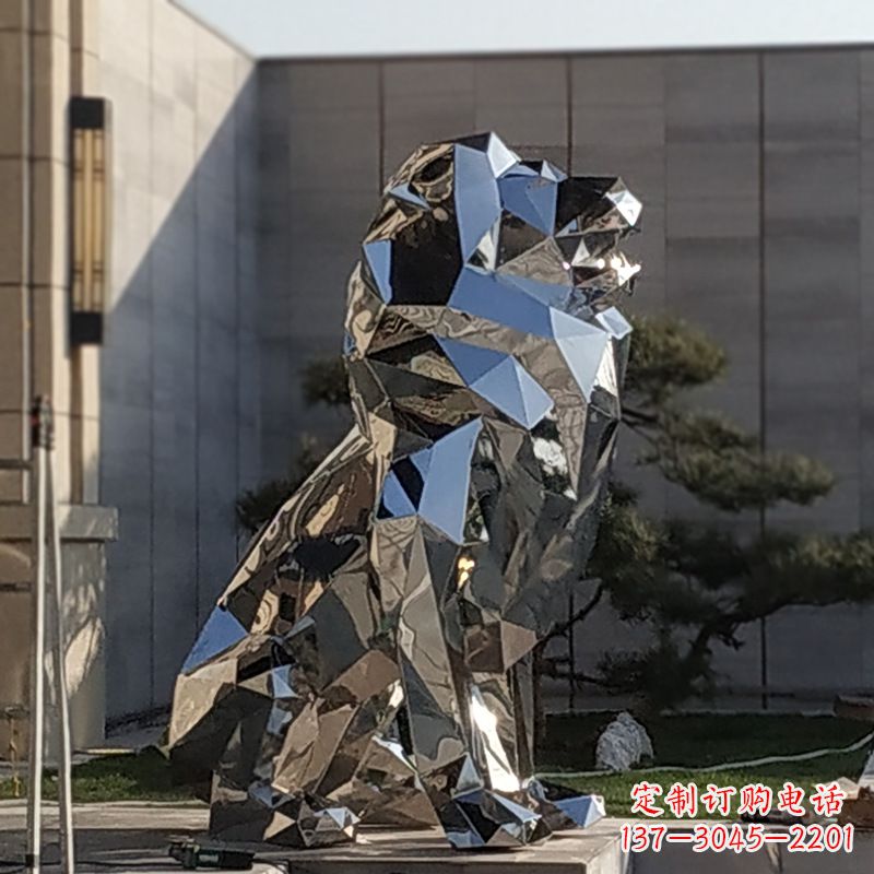 鹤壁现代狮子雕塑,金属时尚与艺术完美结合