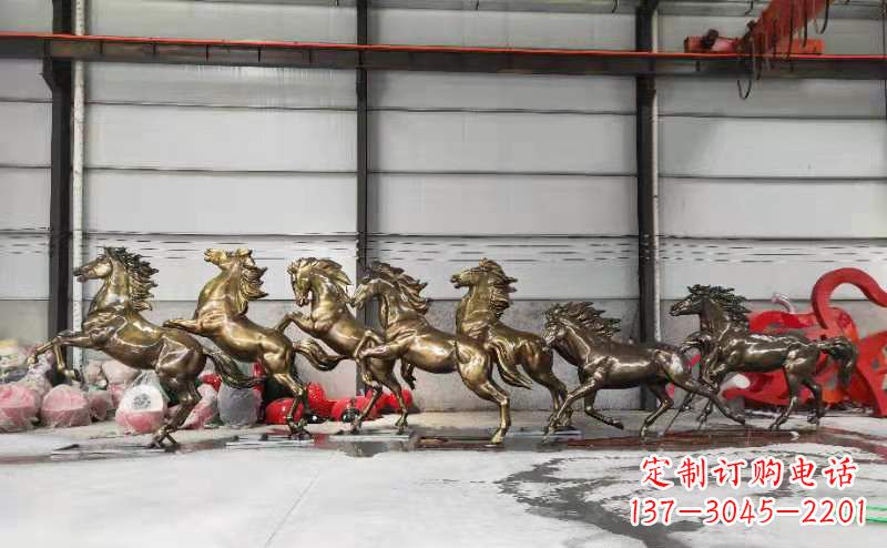 鹤壁骏马奔腾玻璃钢动物雕塑户外摆件