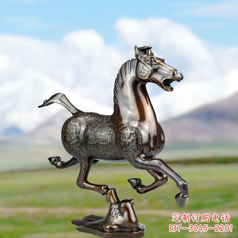 鹤壁烤漆马踏飞燕雕塑