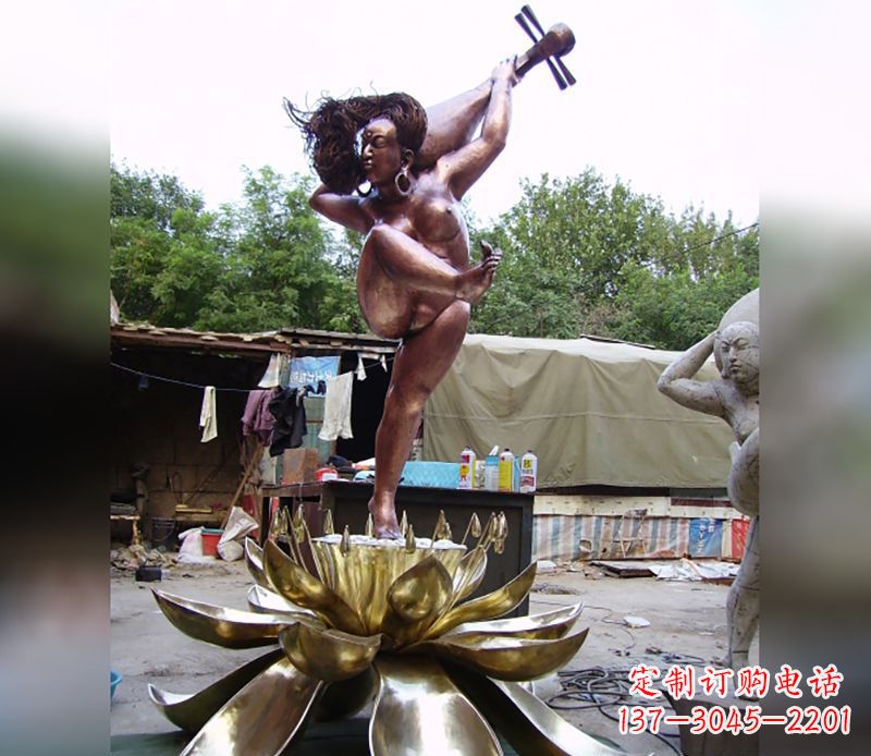 鹤壁如神般的精美莲花铜雕塑