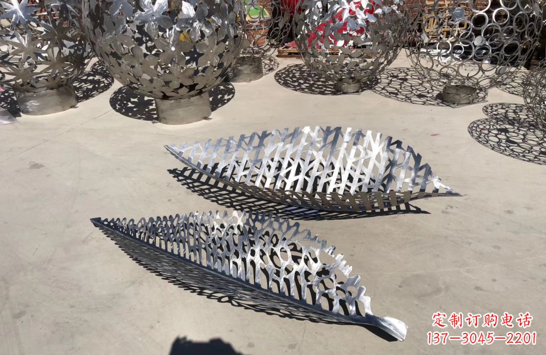 鹤壁中领雕塑-树叶镂空景观雕塑