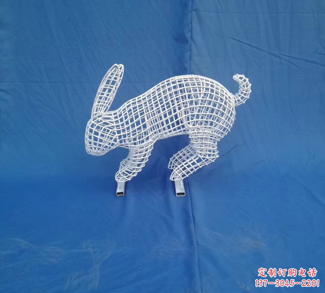 鹤壁唯美精致的镂空兔子公园雕塑