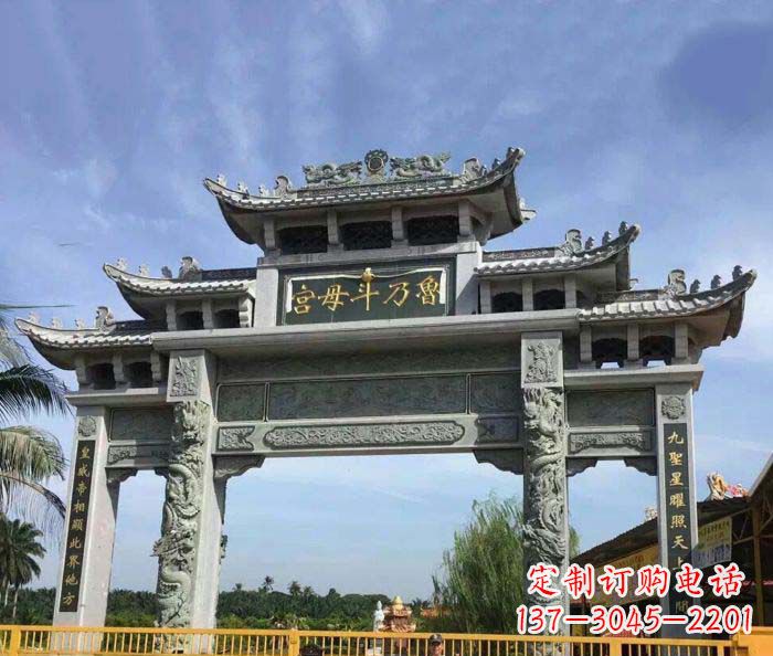 鹤壁独具特色的石雕牌坊雕塑