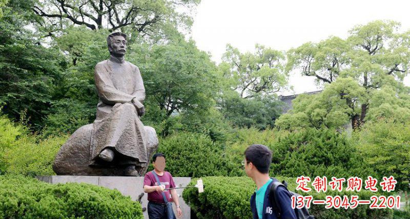 鹤壁鲁迅铜雕,艺术品级的文化符号