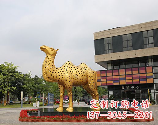 鹤壁闪亮可爱的不锈钢骆驼雕塑