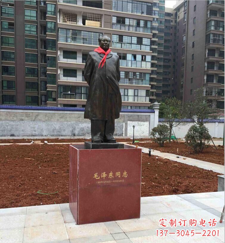 鹤壁毛泽东铜雕