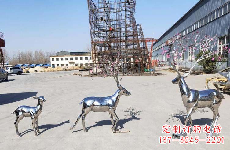 鹤壁梅花鹿不锈钢雕塑,惊艳于众