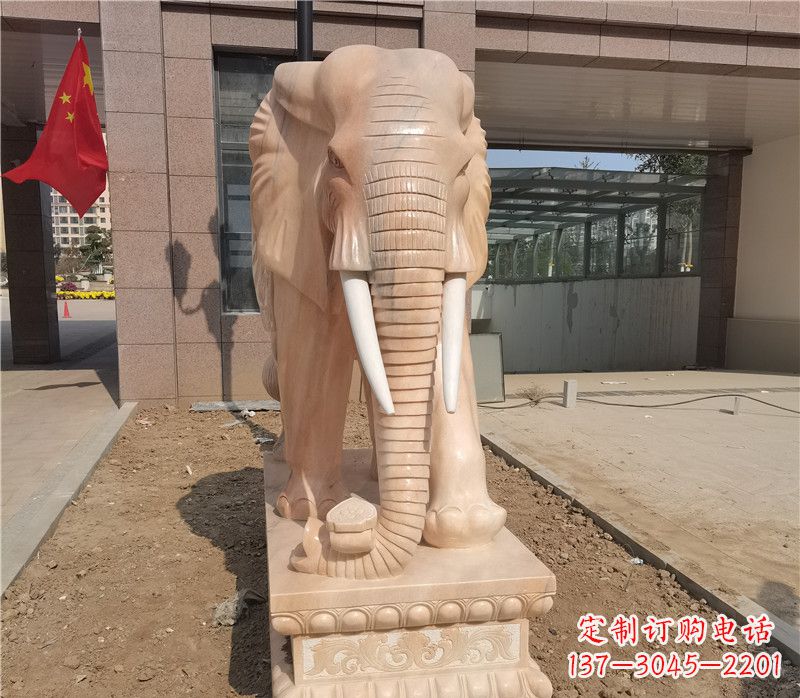 鹤壁品质卓越,大象石雕门口装点