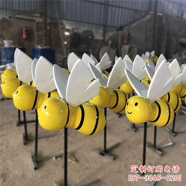 鹤壁动感蜜蜂雕塑,营造精致的都市公园