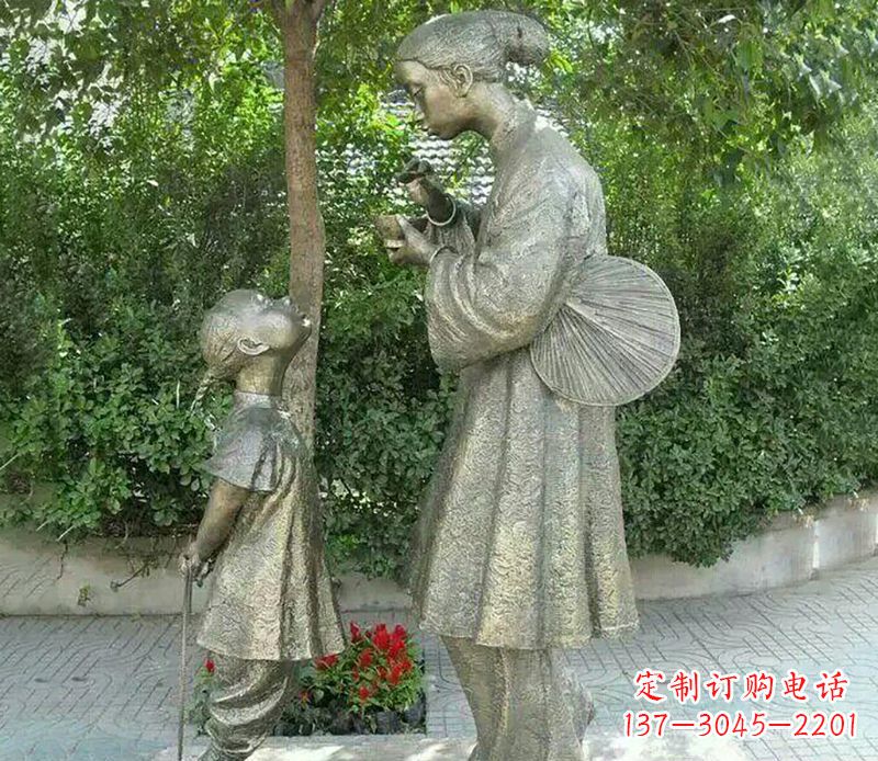 鹤壁用浓浓母爱温暖心中的母亲雕塑