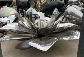 鹤壁镜面不锈钢荷花雕塑，精致优雅演绎着无限美丽