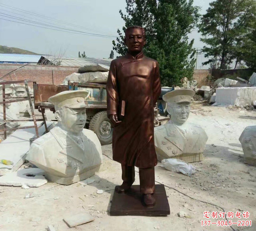 鹤壁匠心精神打造经典陶行知雕塑