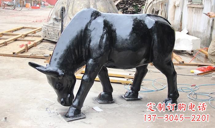 鹤壁把传统牧场风情带回家,领雕塑的艺术牛雕塑等你来!