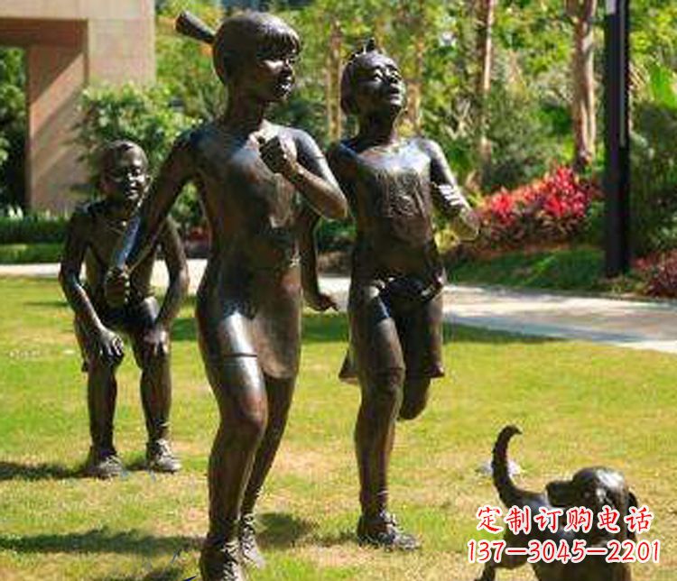 鹤壁宁夏中领雕塑推出的儿童铜雕跑步遛狗,一款…