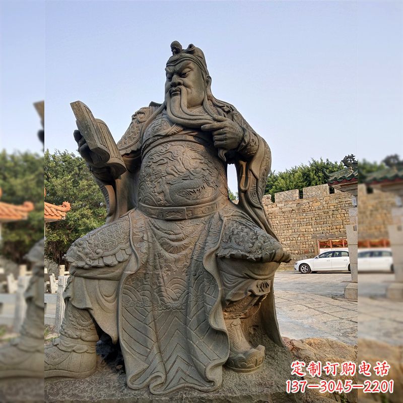 鹤壁青石关公雕塑,让您的家居更加古典优雅