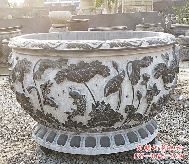 鹤壁荷花雕塑,迎宾之礼