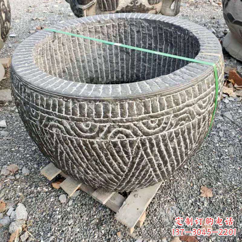鹤壁精美青石莲花水缸雕塑