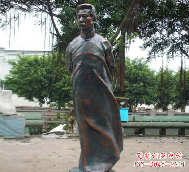 鹤壁青铜校园名人鲁迅雕像