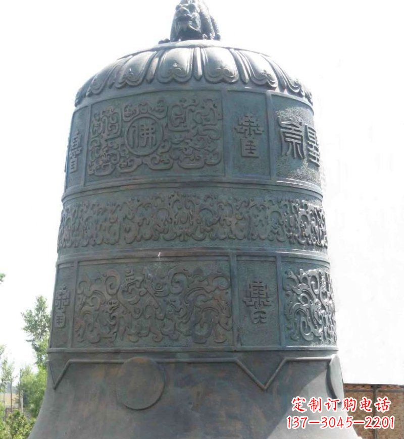 鹤壁青铜钟雕塑 (2)