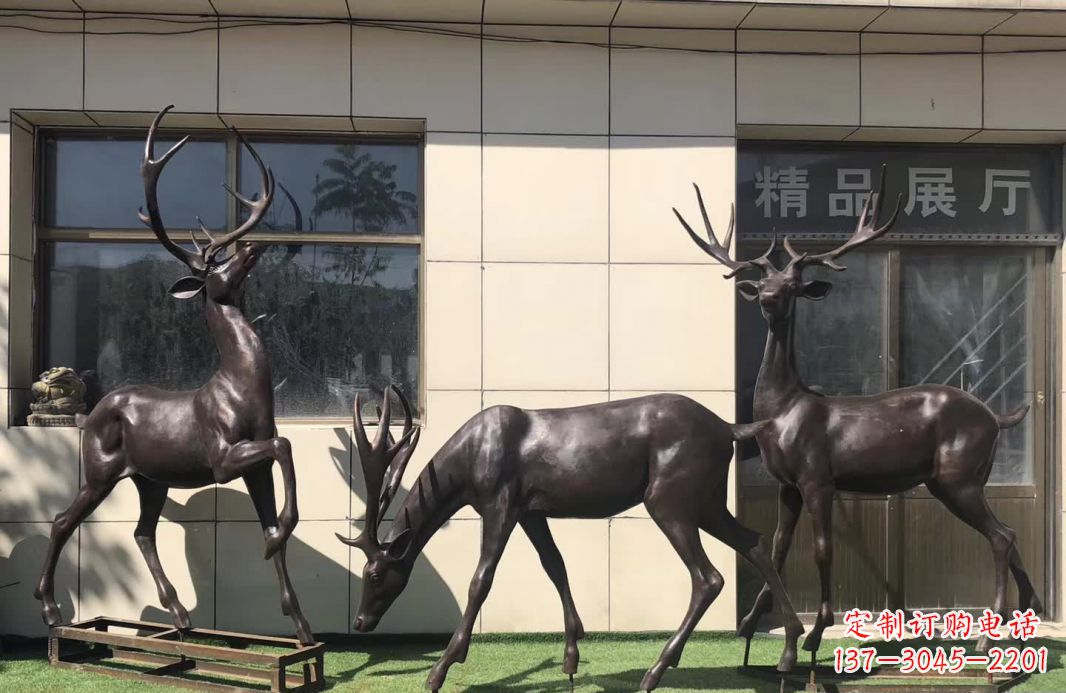鹤壁群鹿铜雕塑,艺术精雕细琢
