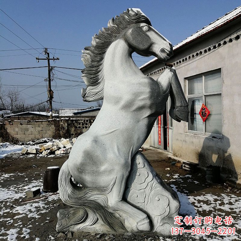 鹤壁艺术品呈献——人立而起的马儿石雕
