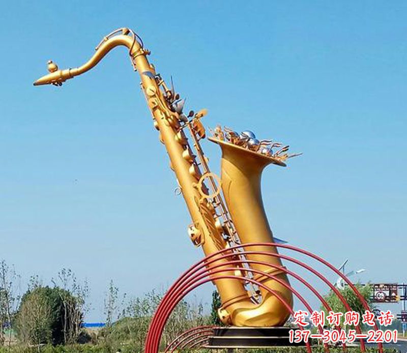 鹤壁萨克斯景观铜雕