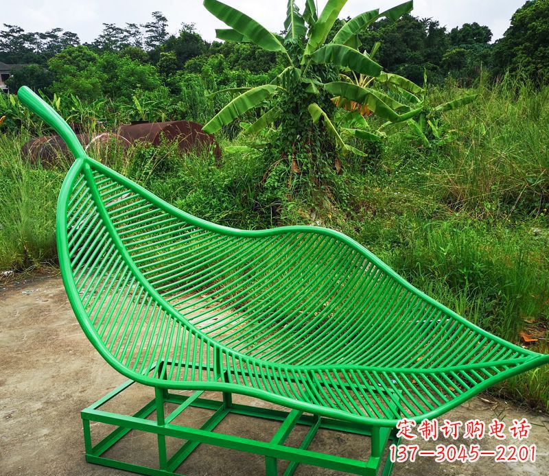 鹤壁树叶不锈钢景观雕塑