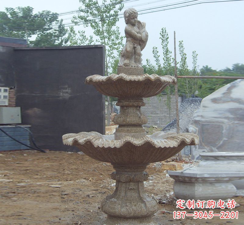 鹤壁双手捧钵的石雕佛像