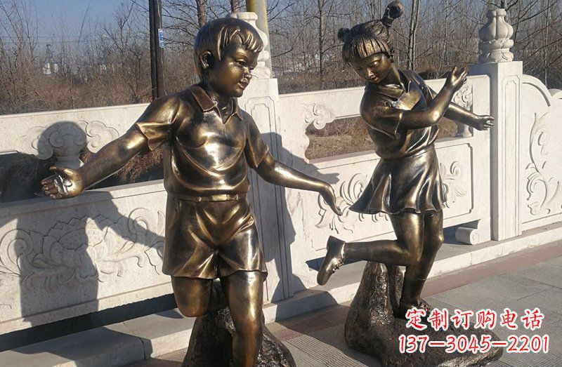 鹤壁踢毽子的儿童铜雕 (2)