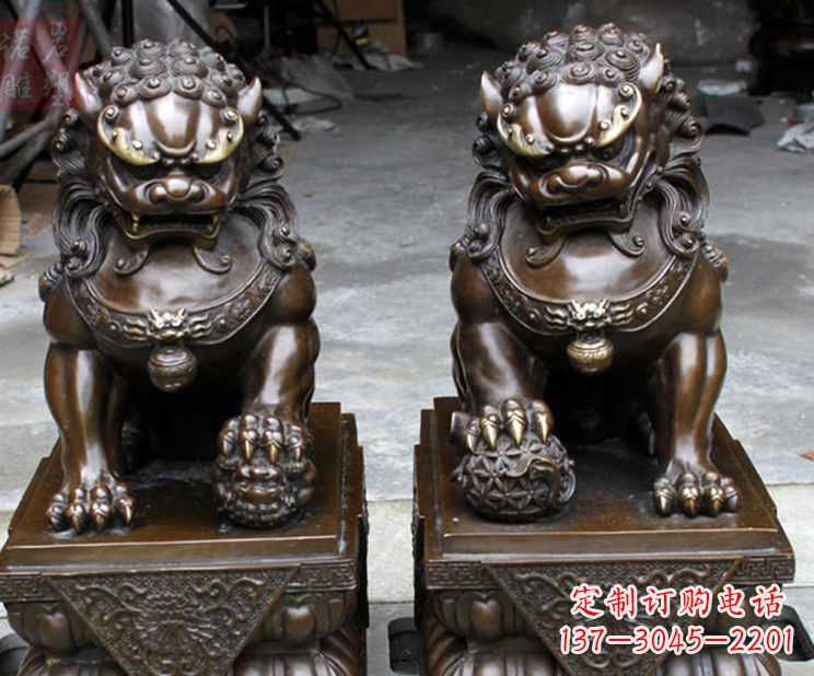 鹤壁天安门铜狮子