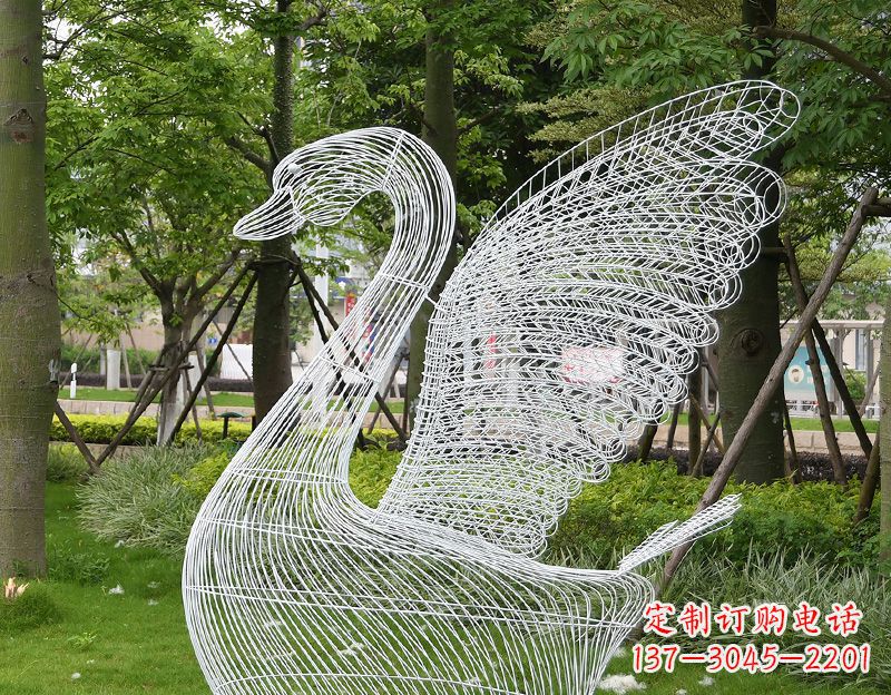 鹤壁天鹅镂空不锈钢雕塑