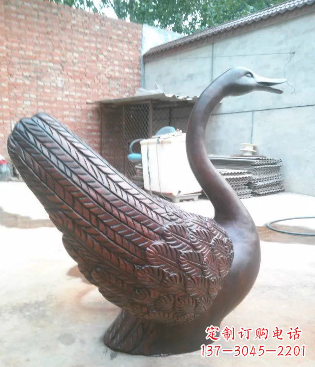 鹤壁天鹅公园天王动物铜雕