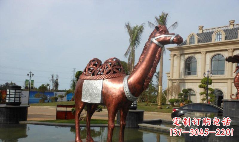 鹤壁铜雕抽象骆驼