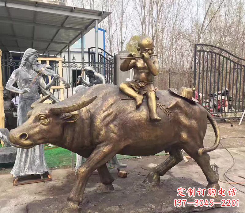 鹤壁铜雕户外牧童骑牛