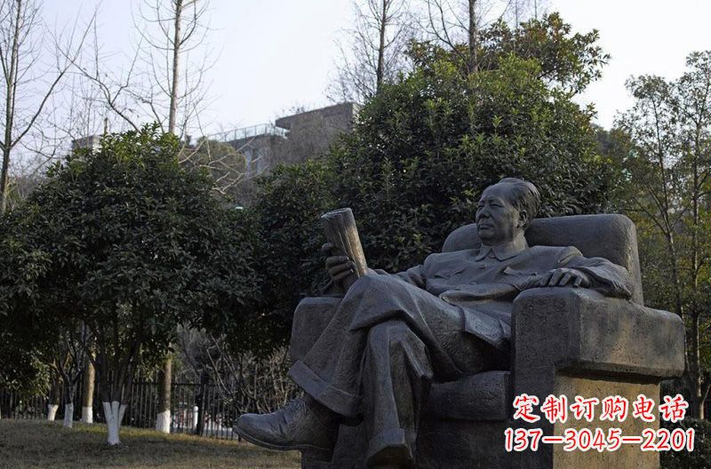 鹤壁铜雕毛泽东伟人雕塑