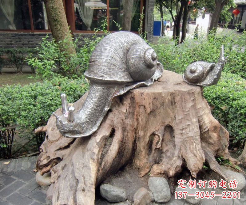 鹤壁铜雕母子蜗牛