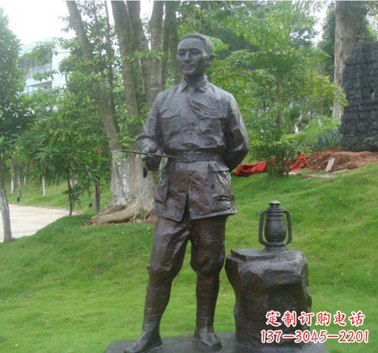 鹤壁铜雕青年时期邓小平