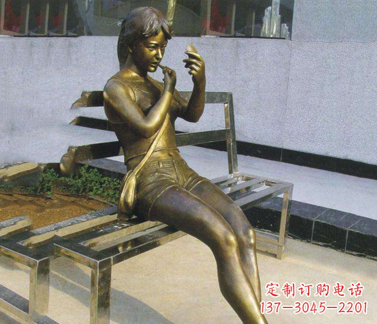 鹤壁铜雕商业街化妆女孩人物雕塑