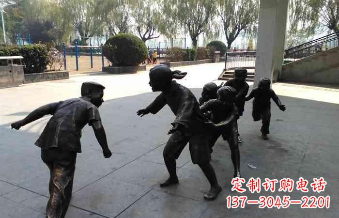 鹤壁玩老鹰捉小鸡的儿童铜雕222