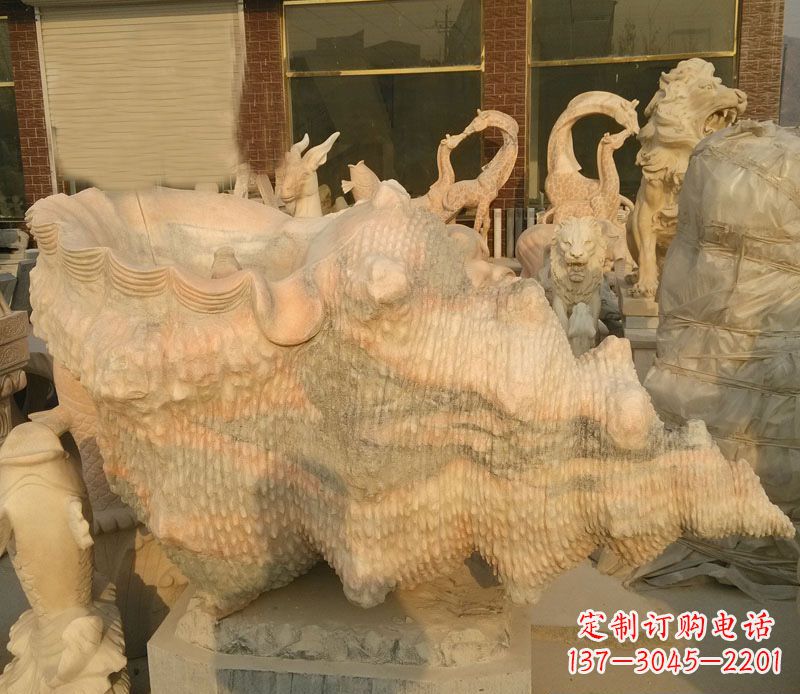 鹤壁晚霞红海螺石雕