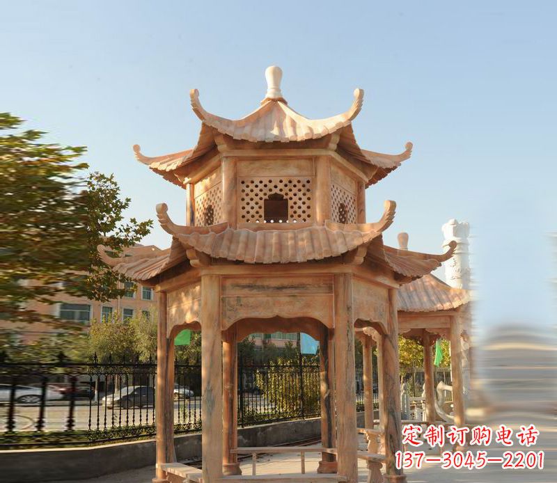 鹤壁晚霞红景区休息凉亭