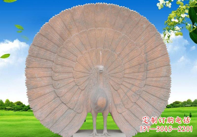 鹤壁晚霞红开屏孔雀雕塑