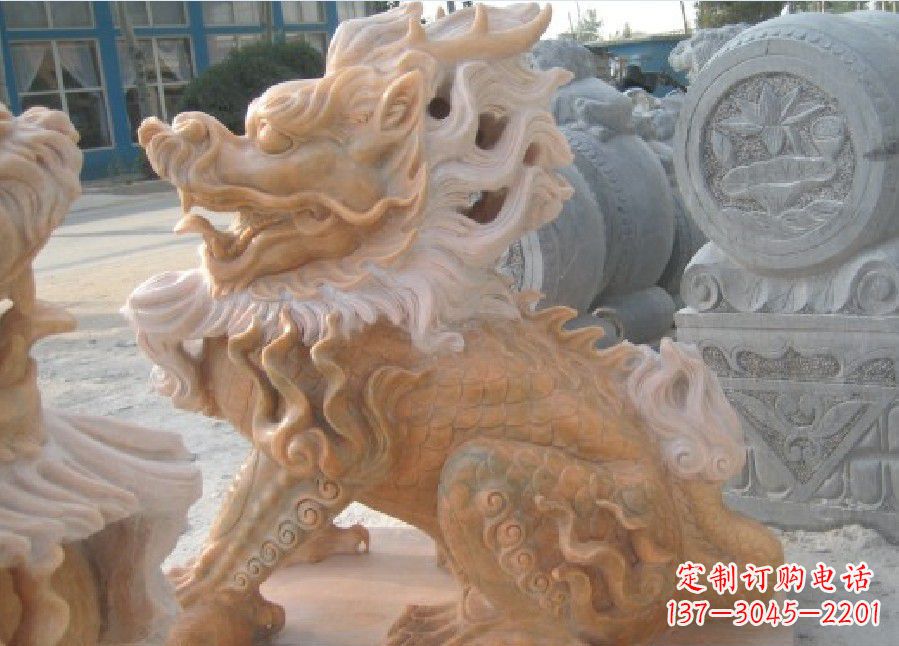 鹤壁晚霞红神兽麒麟雕塑