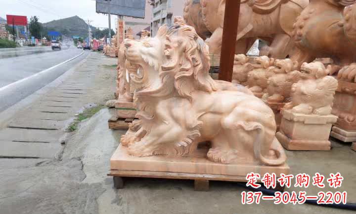 鹤壁晚霞红狮子雕塑