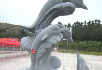 鹤壁青石海豚雕塑由中领雕塑制作，是一款以海豚…
