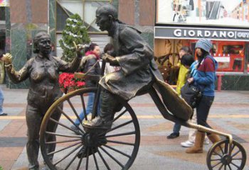 鹤壁骑自行车铜雕，精美的艺术礼物